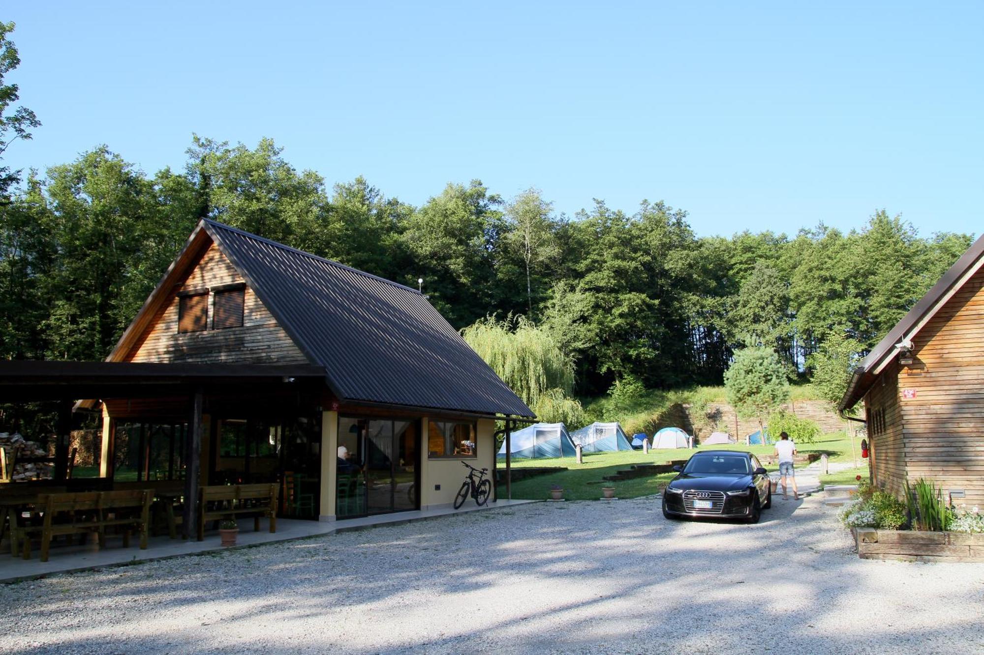 Отель Glamping Virje Бовец Экстерьер фото